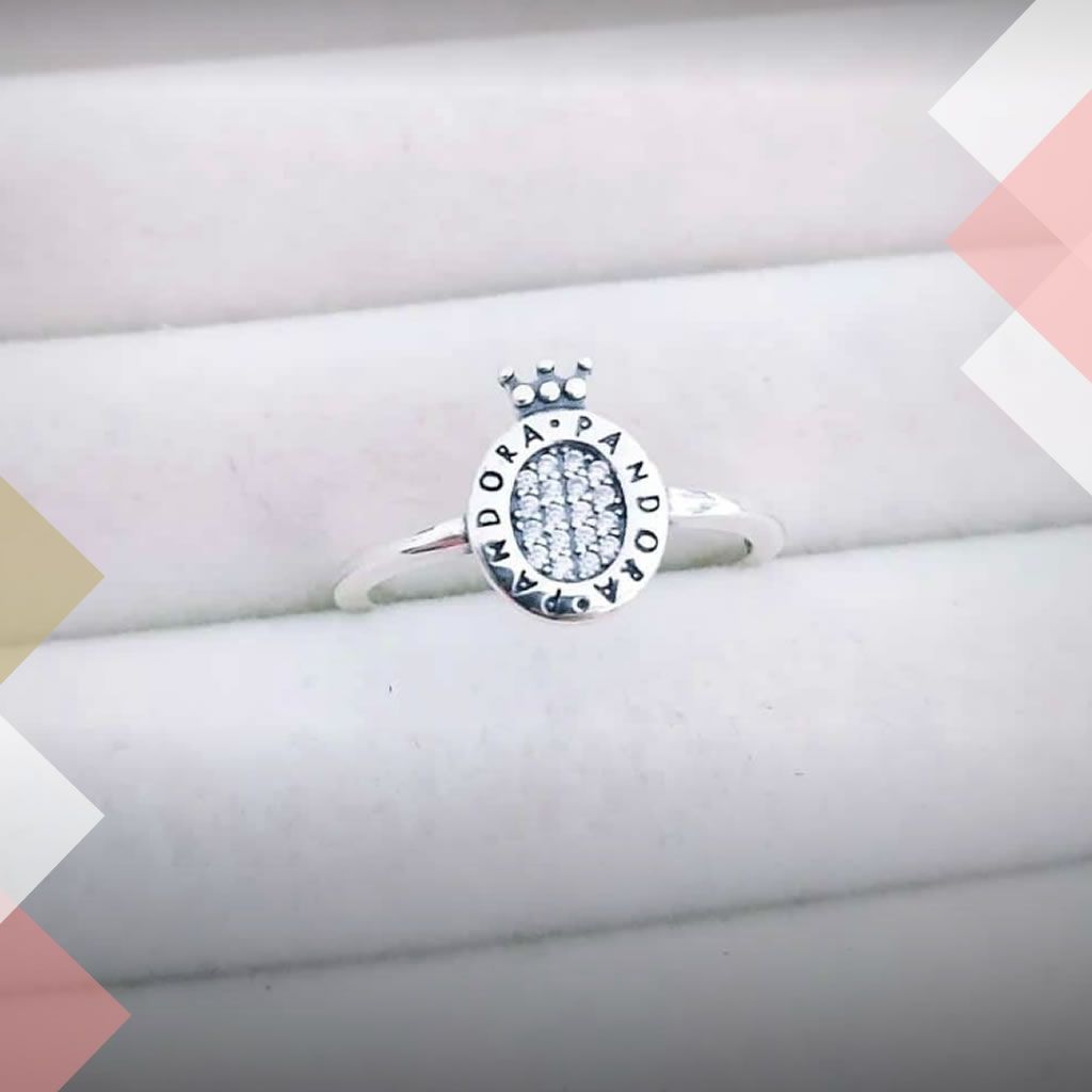 Anillo diseño piña con micropave, estilo Pandora. Plata 925