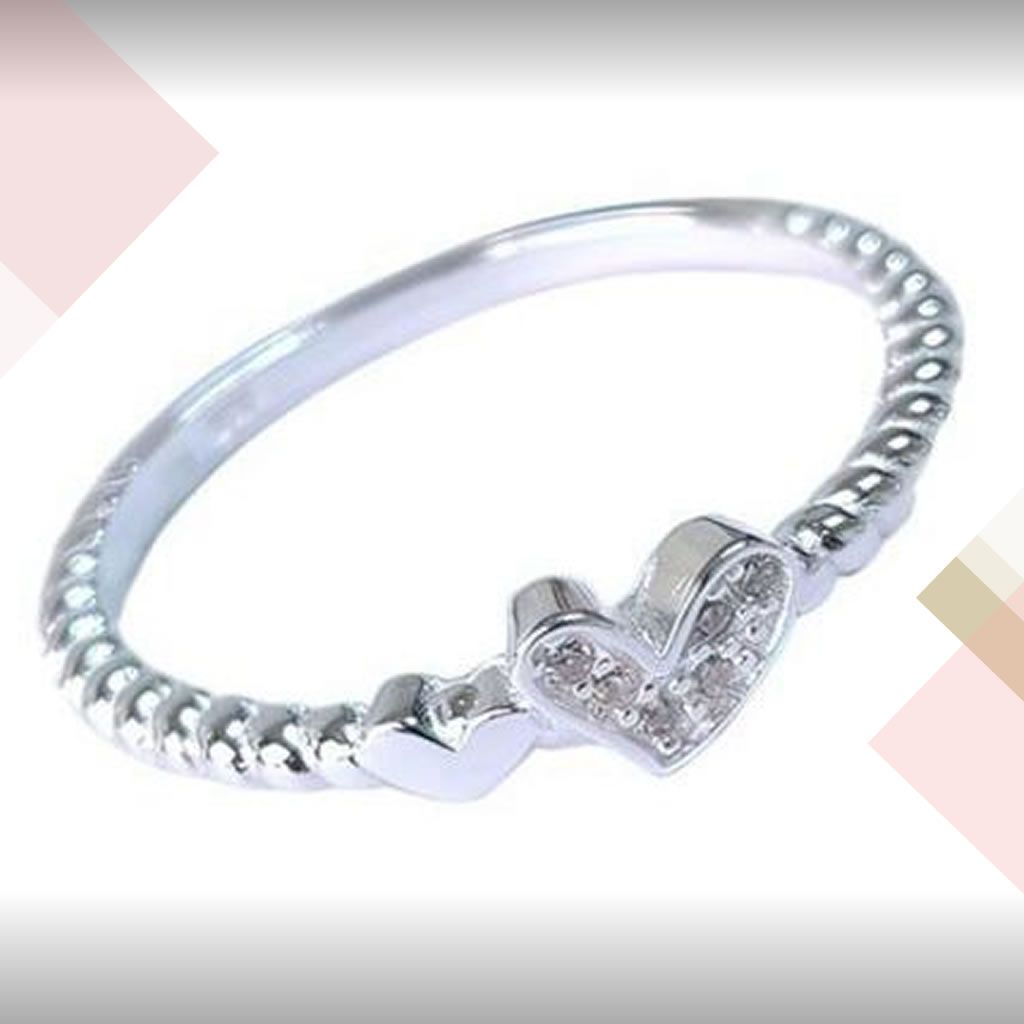 Anillo corazón con micropave. Plata 925