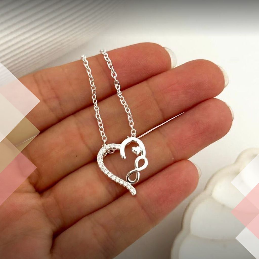 Cadena regulable con dije corazón con cubic e infinito