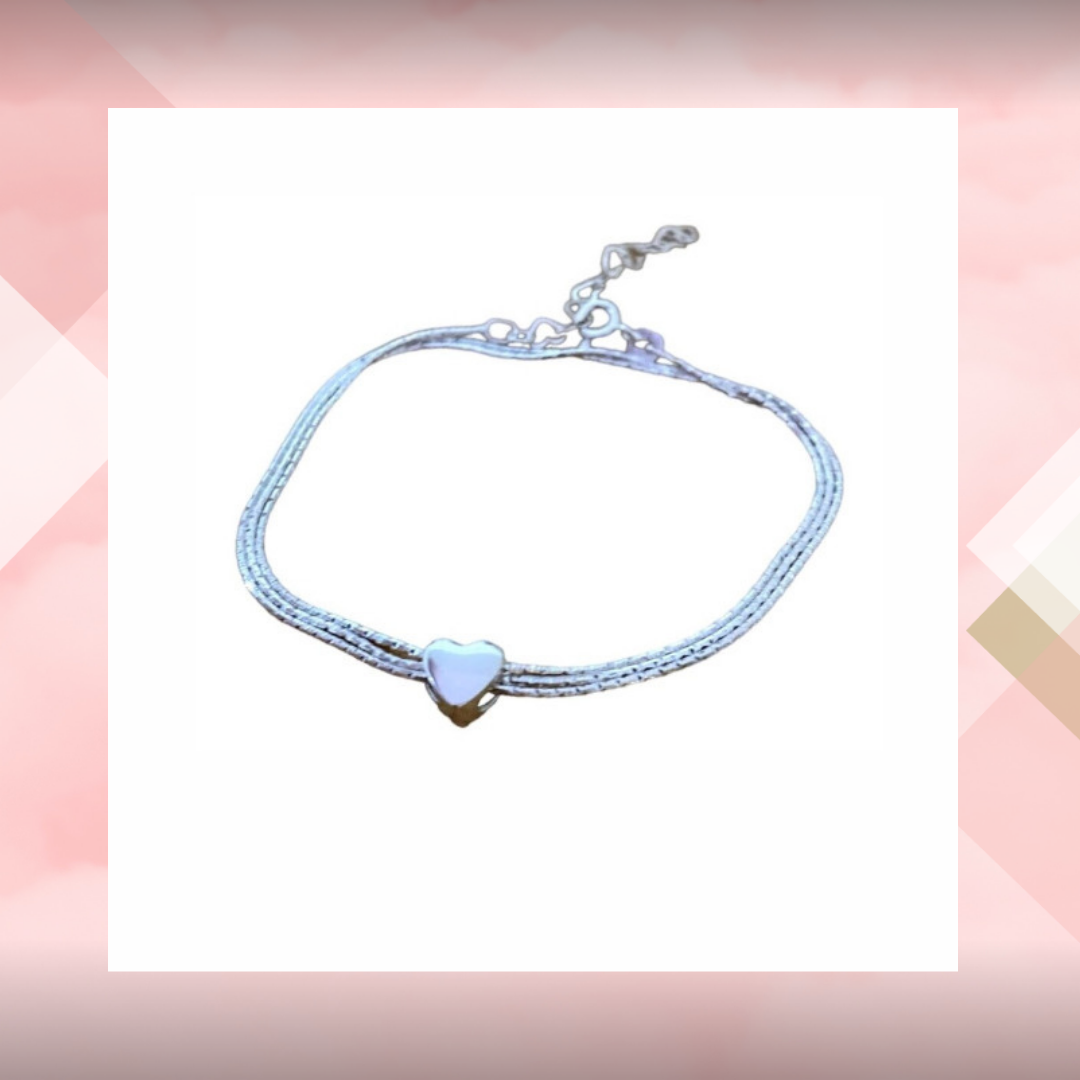 Pulsera triple con dije corazón chato. Plata 925